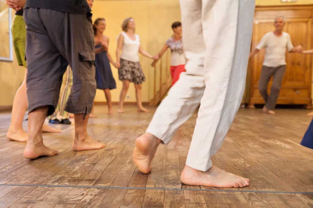 La biodanza : une activité thérapeutique pour renforcer le lien social et la joie de vivre des résidents de l’EHPAD Tanit