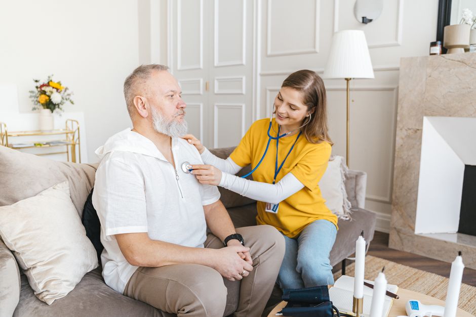 personalized room for a senior in a medicalized residence
